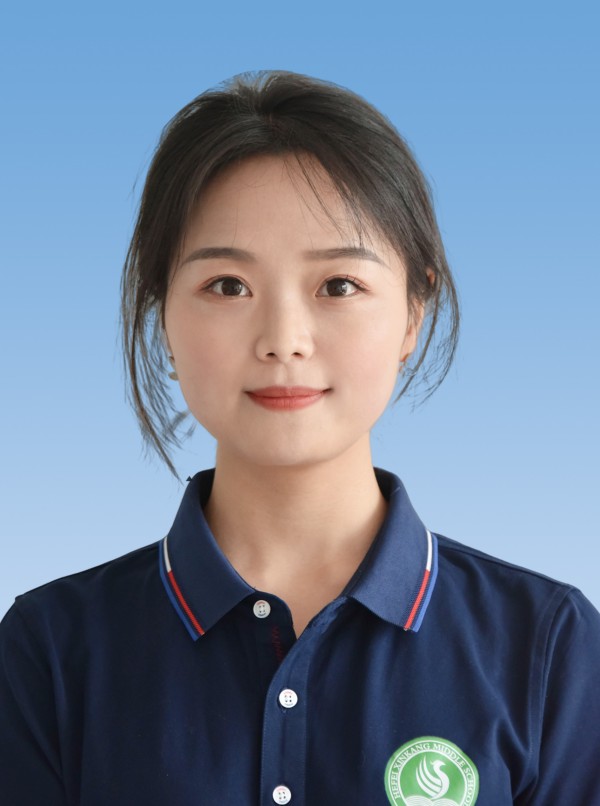 骆家敏  物理教师