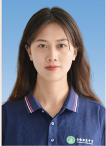 梅晓磊 高中部政治老师