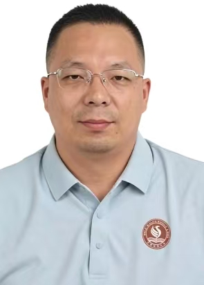 彭程 高中部历史教师